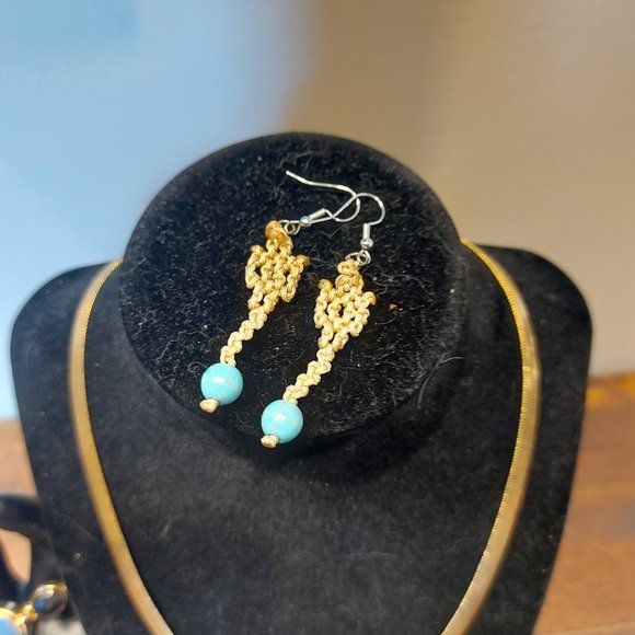 Vintage Costume/Crystal Jewelry Bundle - Picture 2 of 16